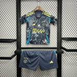 Ensemble enfant Ajax Amsterdam 2025
