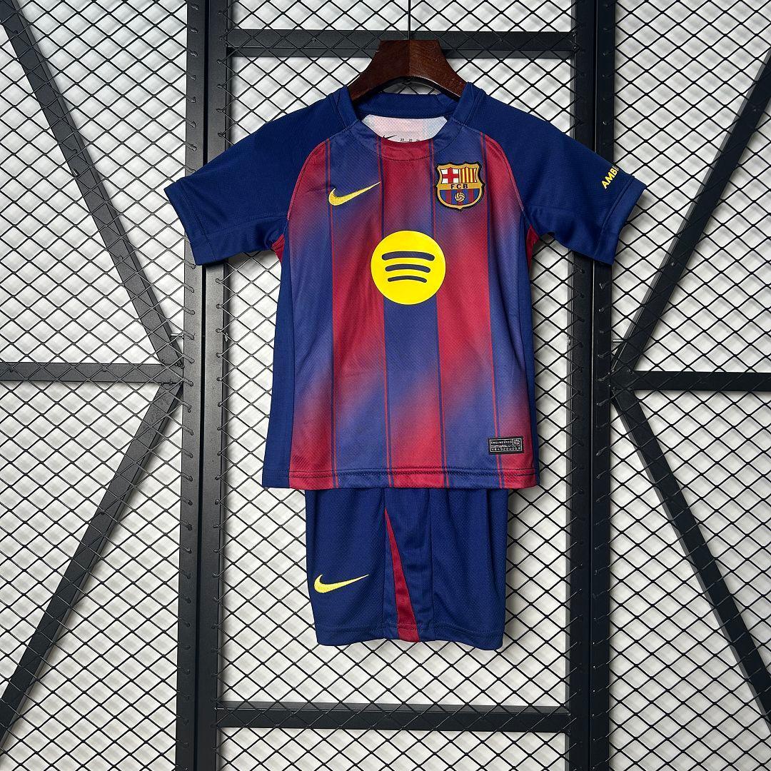 Ensemble enfant Barcelone Domicile 2025/26